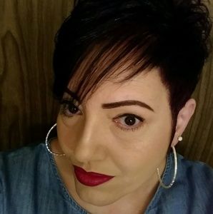 Meet your Posher, Carmen